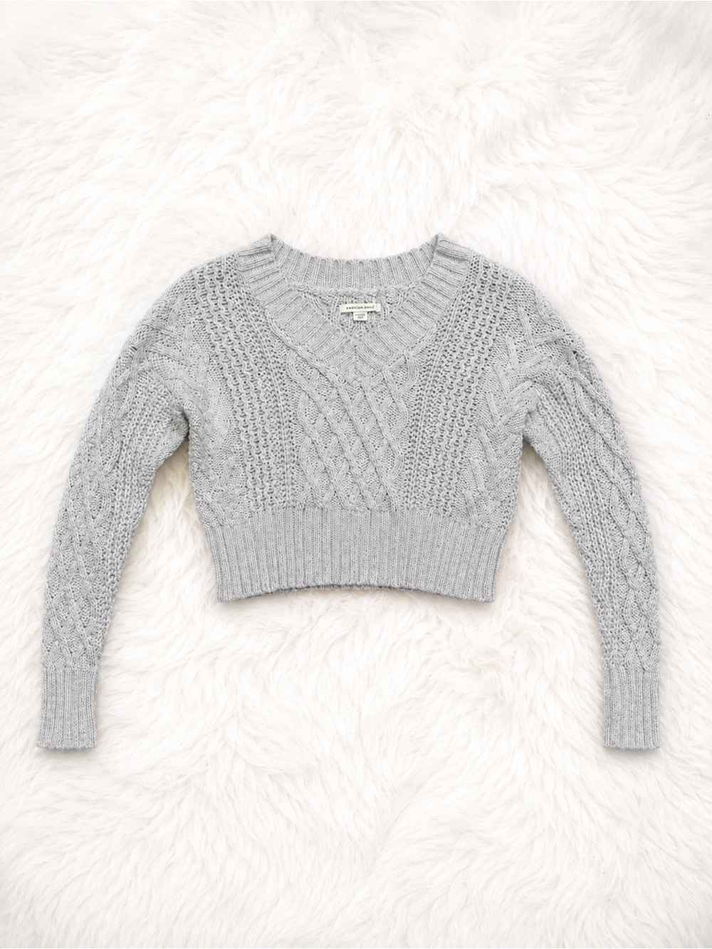 American Eagle Cable Knit Cropped Sweater XS Gray Cozy Soft Girl Fall Winter Top